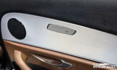 Mercedes-Benz E-Class 2020 2.0 Автомат в Москве № 212038, миниатюра 11