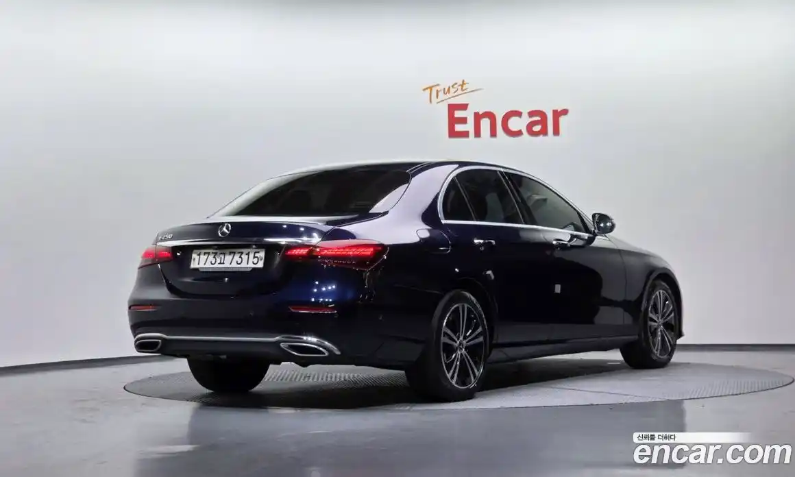 Mercedes-Benz E-Class 2020 2.0 Автомат в Москве № 212038, фото 17