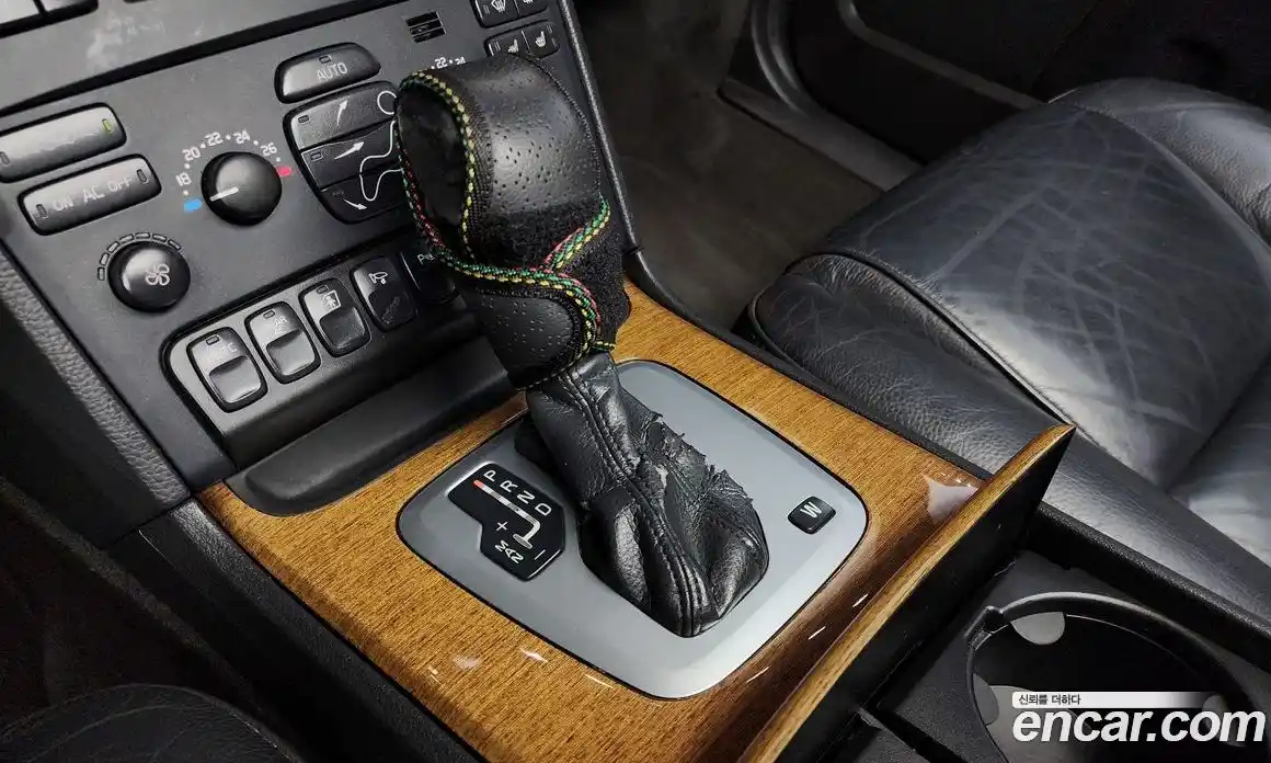 Volvo XC90 2006 2.5 Автомат в Москве № 212225, фото 14