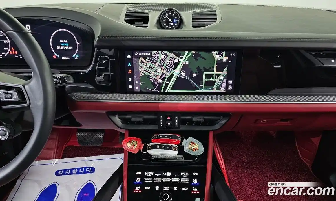 Porsche Cayenne 2024 3.0 Автомат в Москве № 213037, фото 15