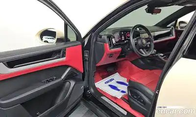 Porsche Cayenne 2024 3.0 Автомат в Москве № 213037, миниатюра 10