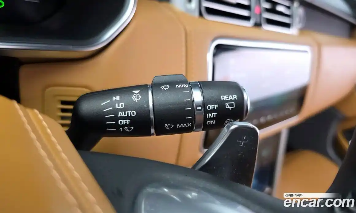 Land Rover Range-Rover 2021 5.0 Автомат в Москве № 213434, фото 8