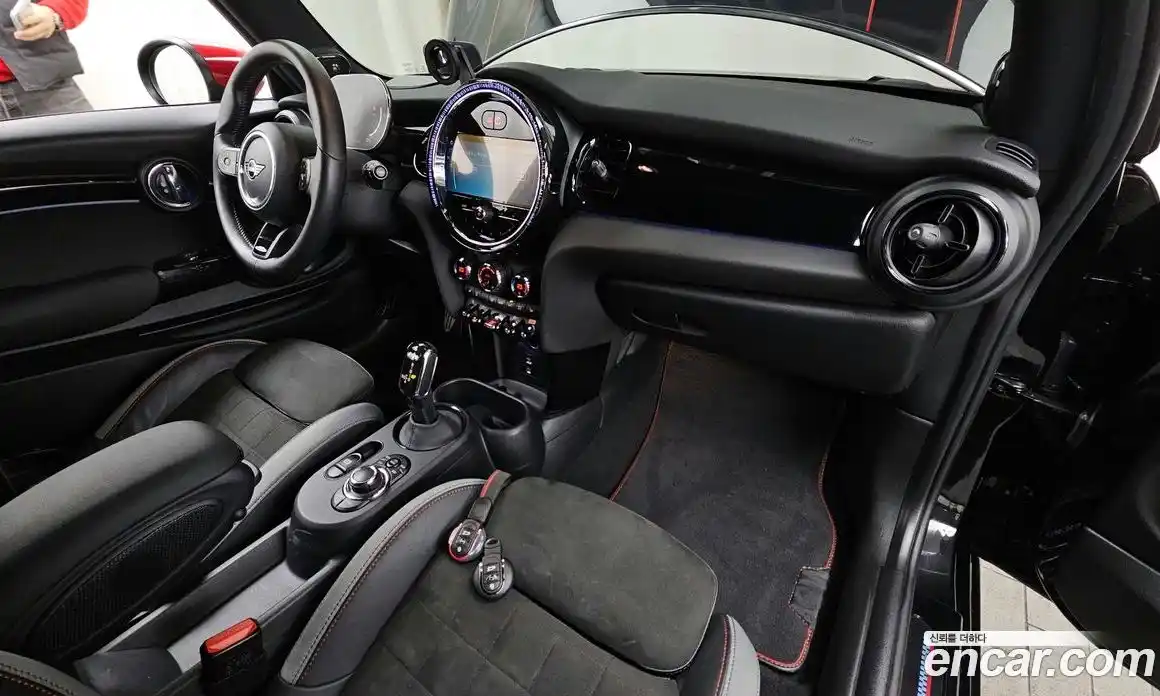 Mini Cooper 2023 2.0 Автомат в Москве № 214294, фото 5