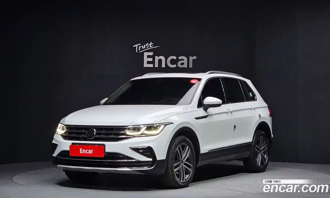 Volkswagen Tiguan 2023 2.0 Автомат в Москве № 215065, фото 5