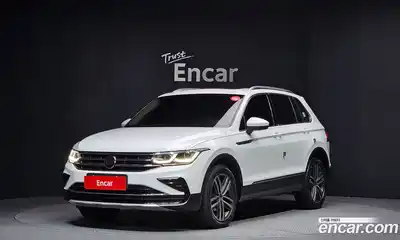 Volkswagen Tiguan 2023 2.0 Автомат в Москве № 215065, миниатюра 5