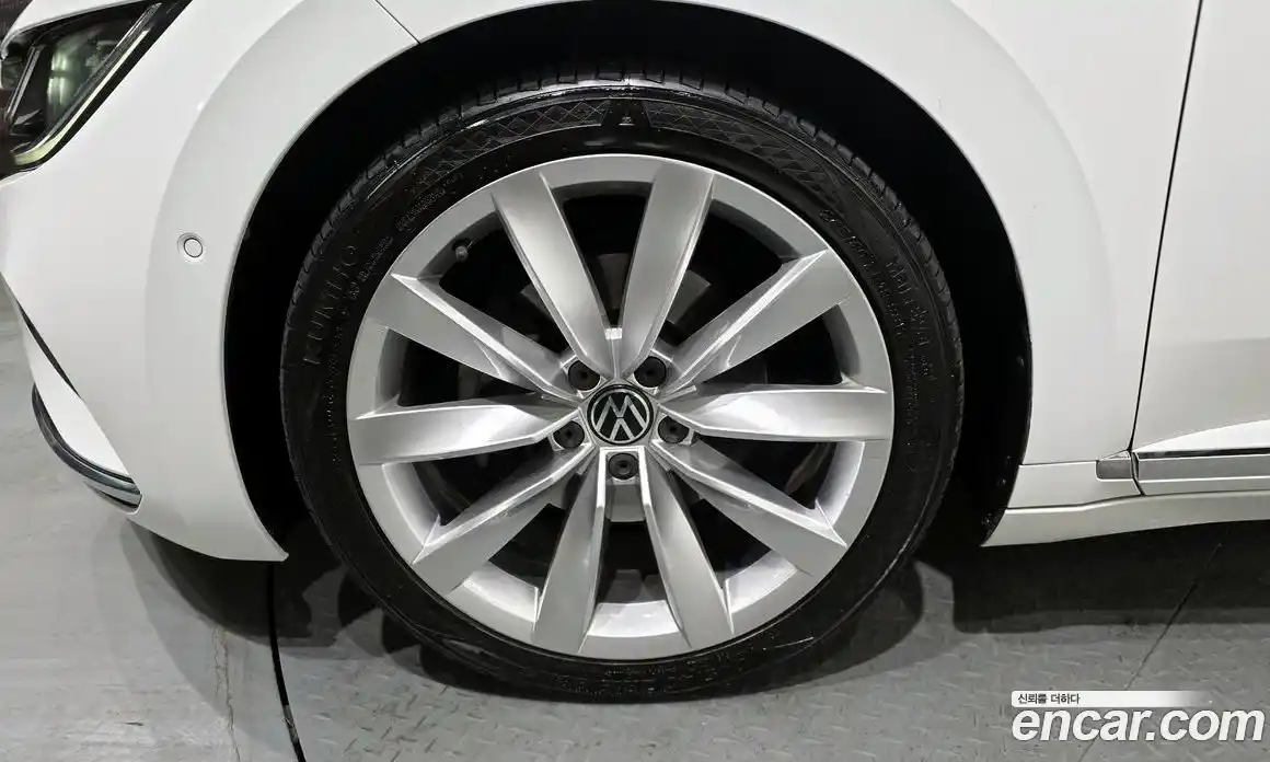 Volkswagen Arteon 2022 2.0 Автомат в Москве № 215241, фото 11