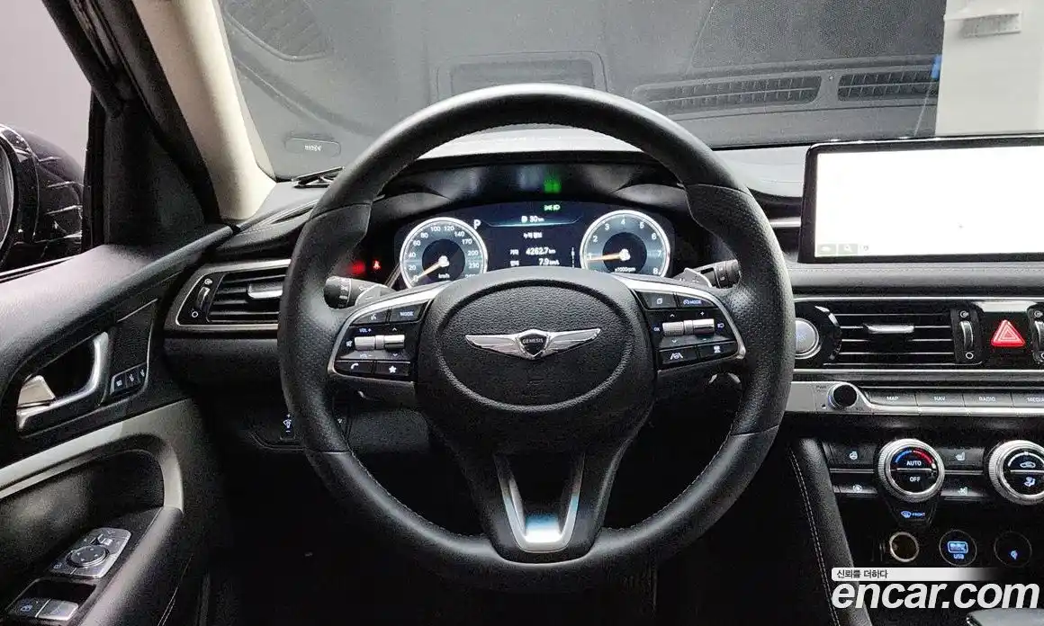 Genesis G70 2023 2.0 Автомат в Москве № 22516, фото 17