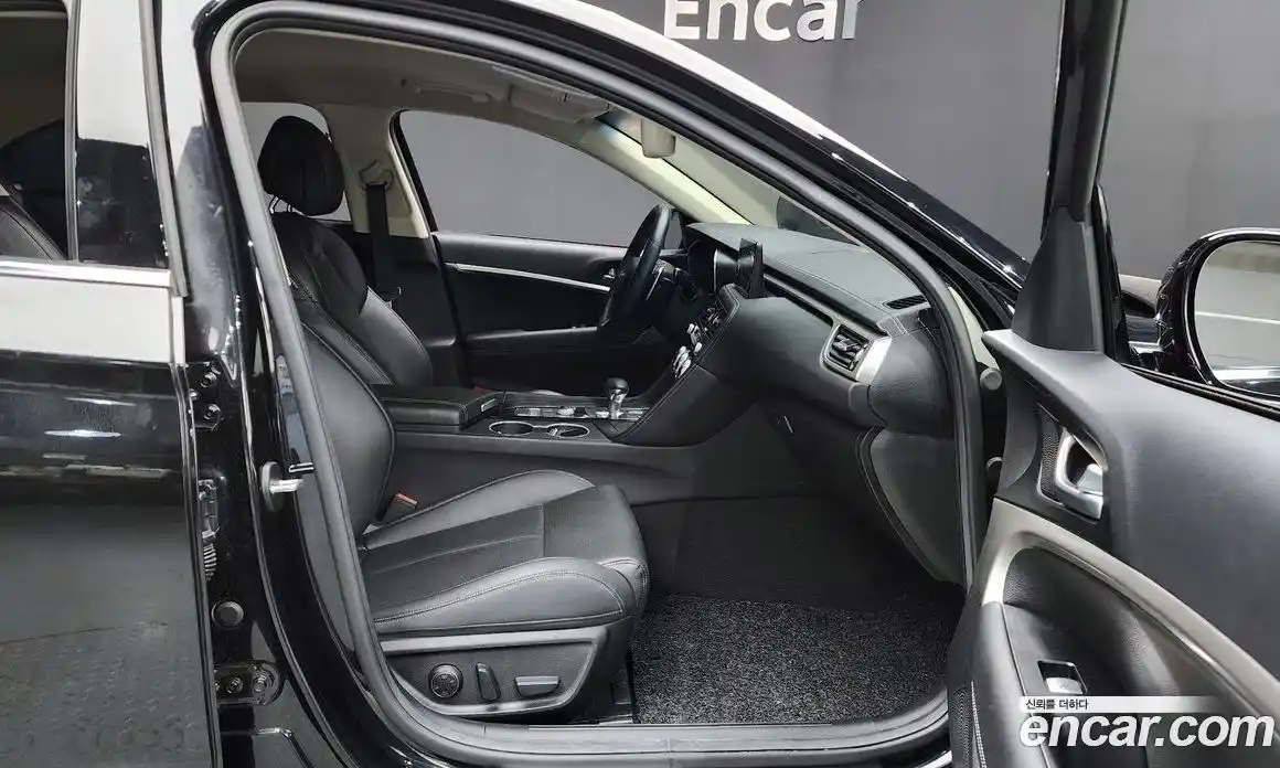 Genesis G70 2023 2.0 Автомат в Москве № 22516, фото 18