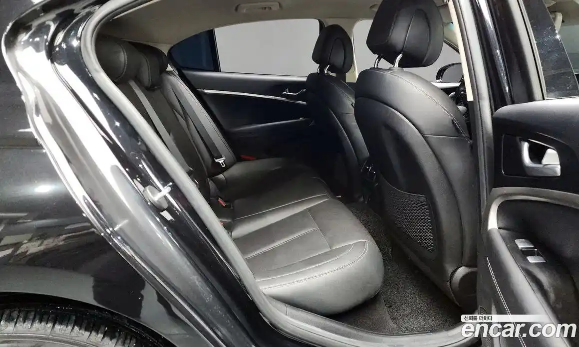 Genesis G70 2023 2.0 Автомат в Москве № 22516, фото 20