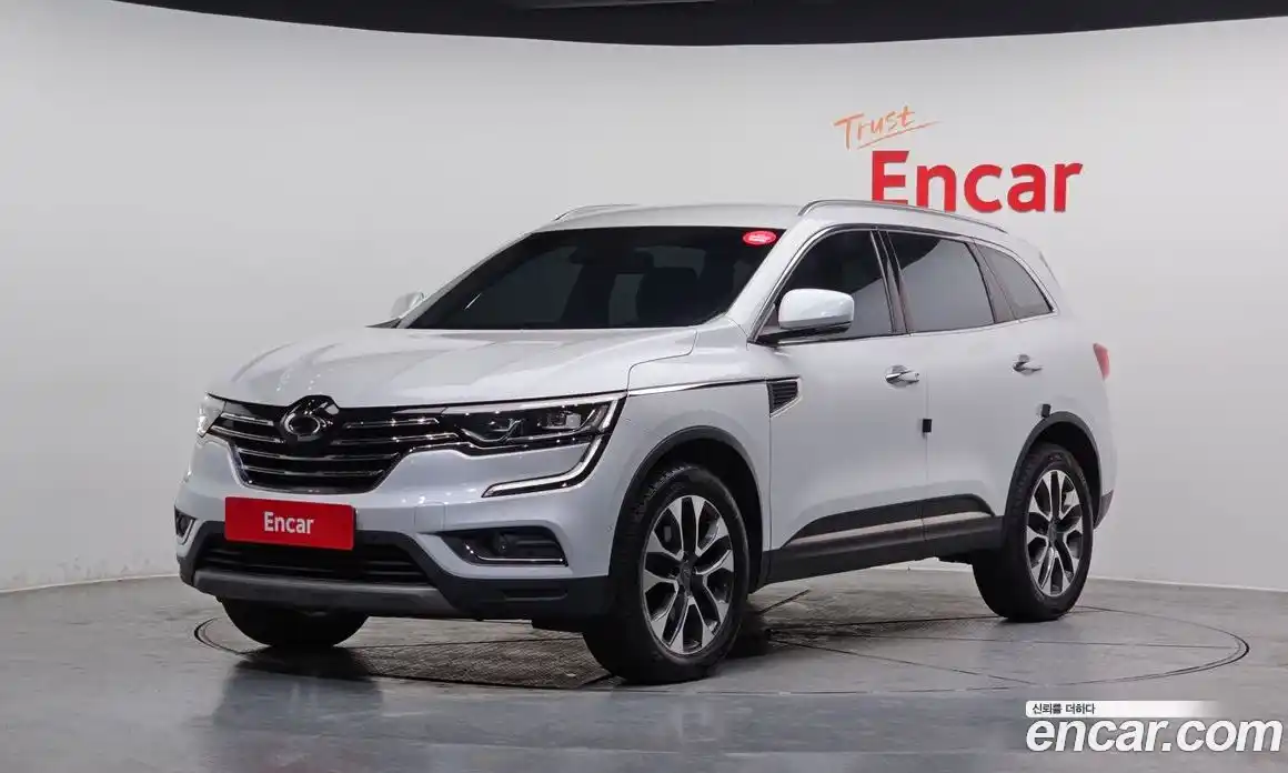 Renault QM6 2017 2.0 Автомат в Москве № 226406, фото 1