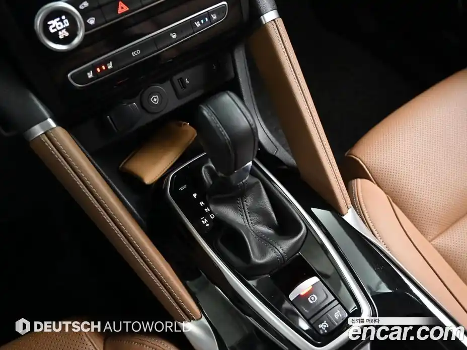 Renault QM6 2024 2.0 Автомат в Москве № 227266, фото 9