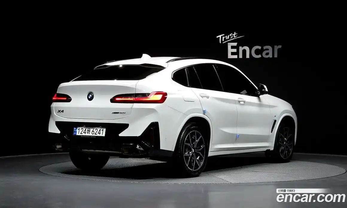 BMW X4 2023 2.0 Автомат в Москве № 228245, фото 3