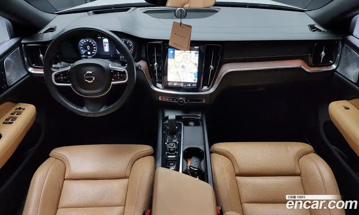 Volvo V60 2021 2.0 Автомат в Москве № 230513, фото 7