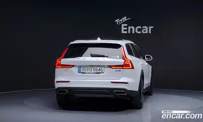 Volvo V60 2021 2.0 Автомат в Москве № 230513, миниатюра 9