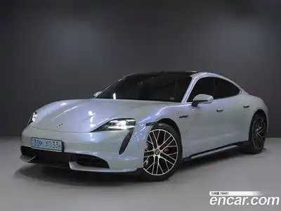 Porsche Taycan, 2021