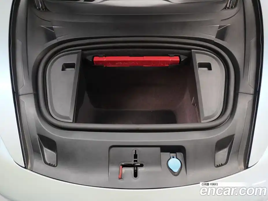 Porsche Taycan 2021 0.1 Автомат в Москве № 231033, фото 19