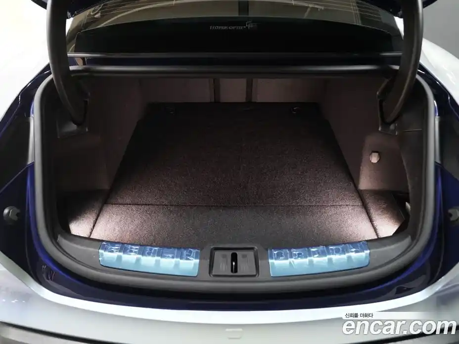 Porsche Taycan 2021 0.1 Автомат в Москве № 231033, фото 20