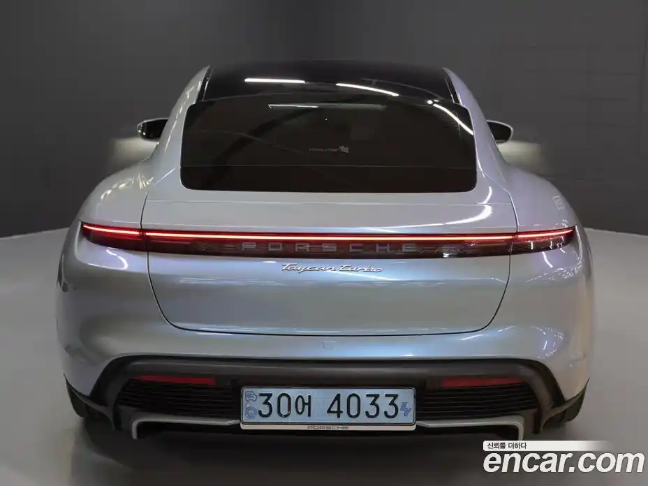 Porsche Taycan 2021 0.1 Автомат в Москве № 231033, фото 4