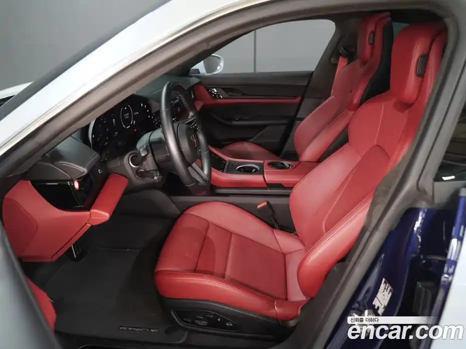 Porsche Taycan 2021 0.1 Автомат в Москве № 231033, фото 8