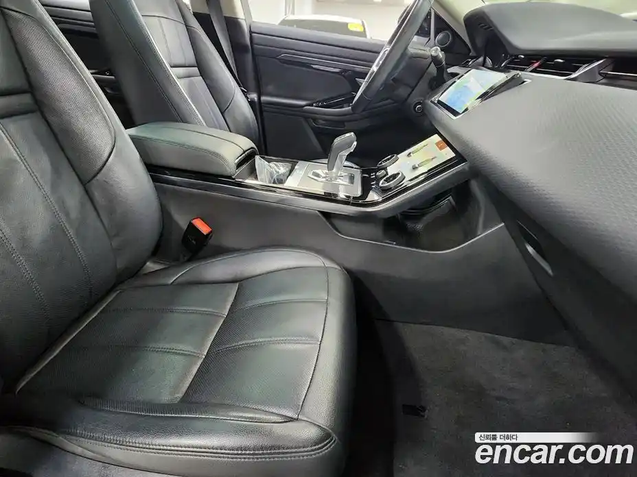 Land Rover Range-Rover Evoque 2021 2.0 Автомат в Москве № 231337, фото 15