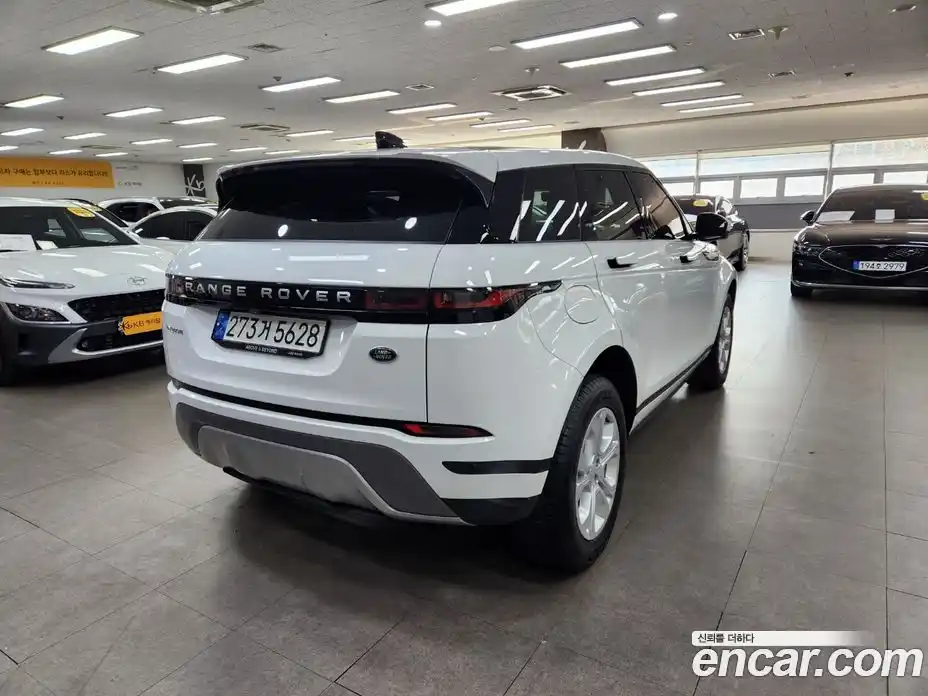 Land Rover Range-Rover Evoque 2021 2.0 Автомат в Москве № 231337, фото 2