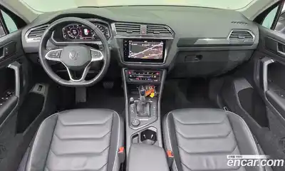 Volkswagen Tiguan 2022 2.0 Автомат в Москве № 232117, миниатюра 10