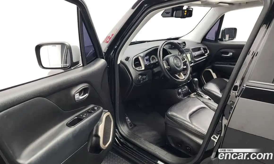 Jeep Renegade 2017 2.0 Автомат в Москве № 232390, фото 11