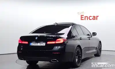 BMW 5-Series 2022 2.0 Автомат в Москве № 257614, миниатюра 2