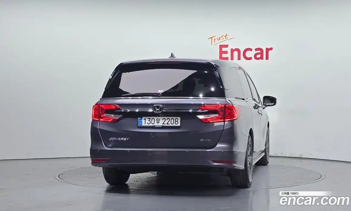 Honda Odyssey 2022 3.5 Автомат в Москве № 258541, фото 14