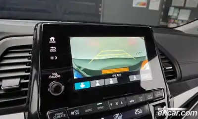 Honda Odyssey 2022 3.5 Автомат в Москве № 258541, миниатюра 5