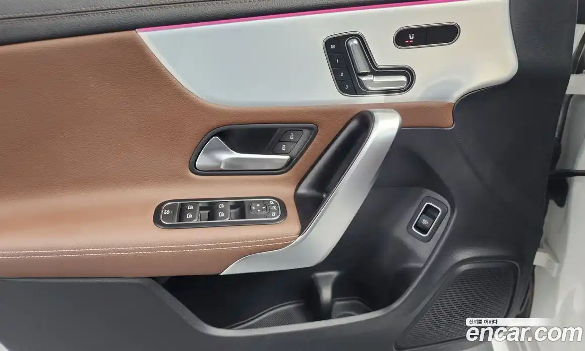 Mercedes-Benz CLA-Class 2023 2.0 Автомат в Москве № 262427, фото 16