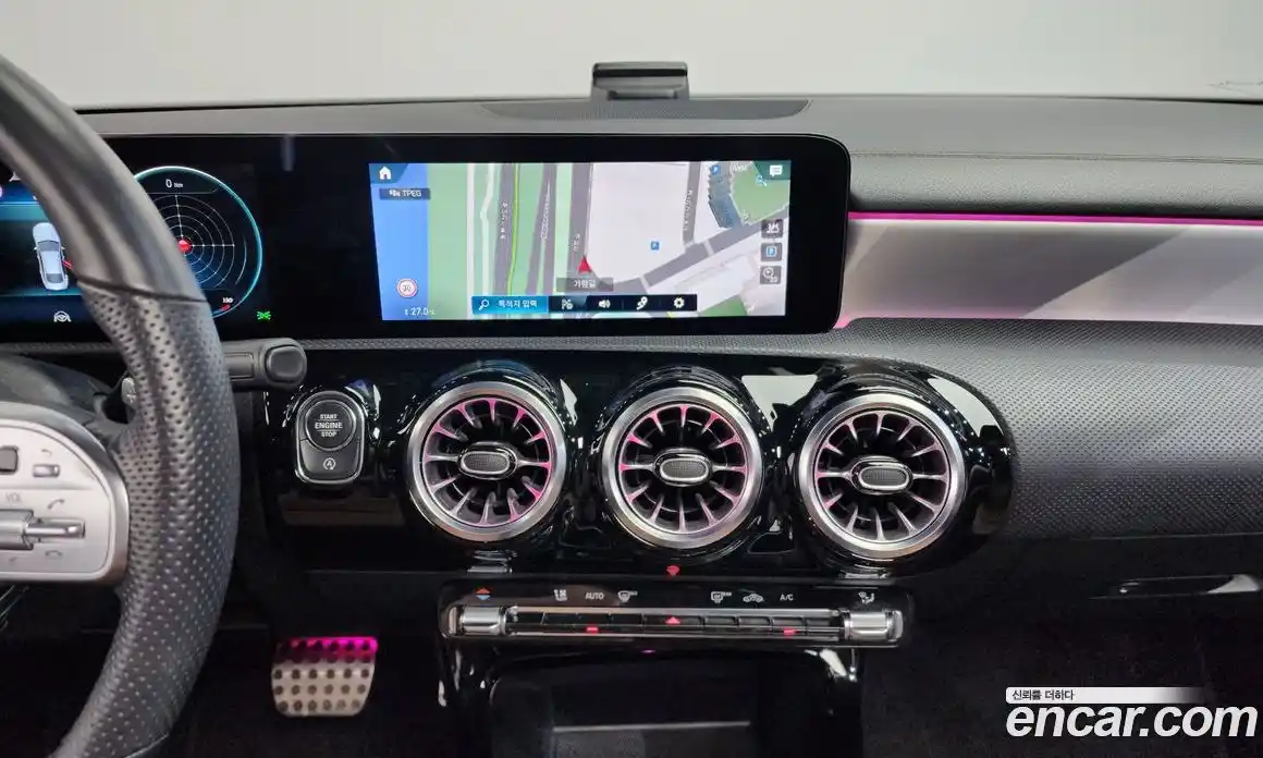 Mercedes-Benz CLA-Class 2023 2.0 Автомат в Москве № 262427, фото 3