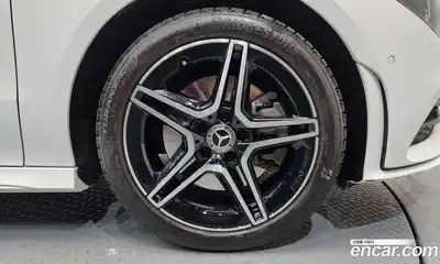 Mercedes-Benz CLA-Class 2023 2.0 Автомат в Москве № 262427, миниатюра 6