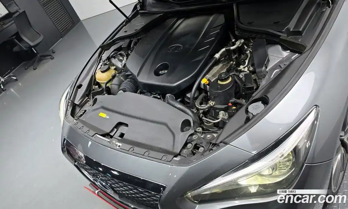 Infiniti Q50 2014 2.1 Автомат в Москве № 269454, фото 9