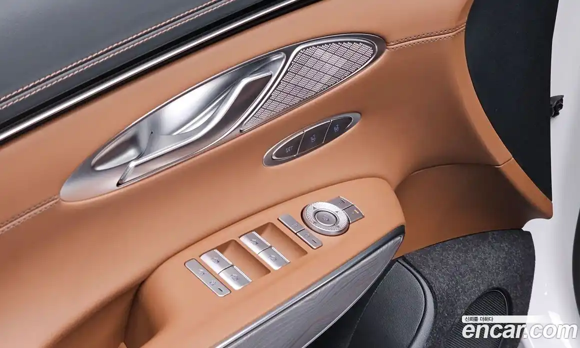 Genesis GV70 2021 2.5 Автомат в Москве № 27214, фото 16