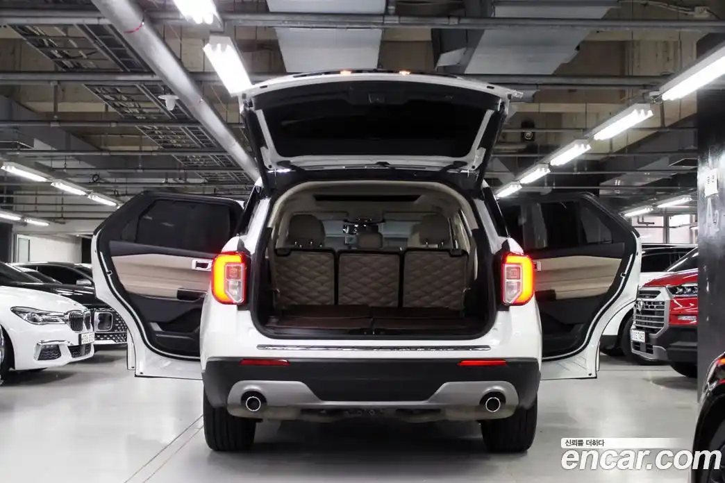 Ford Explorer 2020 2.3 Автомат в Москве № 282050, фото 18