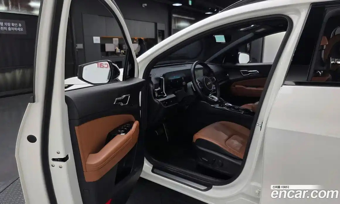 Kia Sportage 2023 1.6 Автомат в Москве № 287682, фото 17