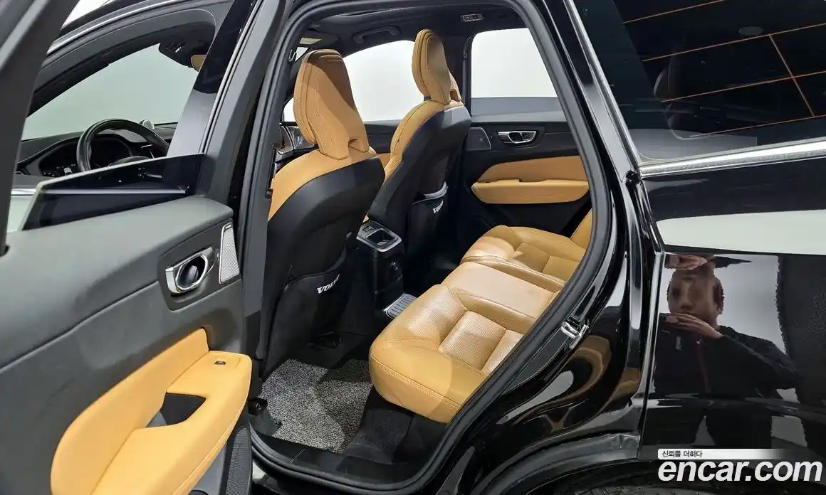 Volvo XC60 2021 2.0 Автомат в Москве № 293760, фото 17