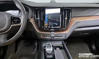 Volvo XC60 2021 2.0 Автомат в Москве № 293760, миниатюра 2