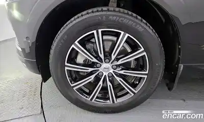 Volvo XC60 2021 2.0 Автомат в Москве № 293760, миниатюра 3