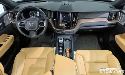 Volvo XC60 2021 2.0 Автомат в Москве № 293760, миниатюра 4