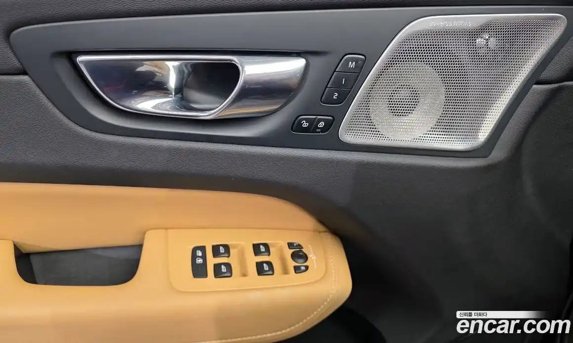 Volvo XC60 2021 2.0 Автомат в Москве № 293760, фото 10