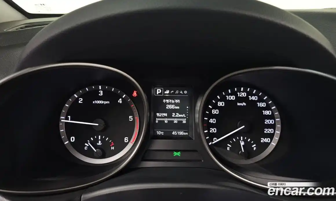 Hyundai Santa Fe 2018 2.0 Автомат в Москве № 305394, фото 11