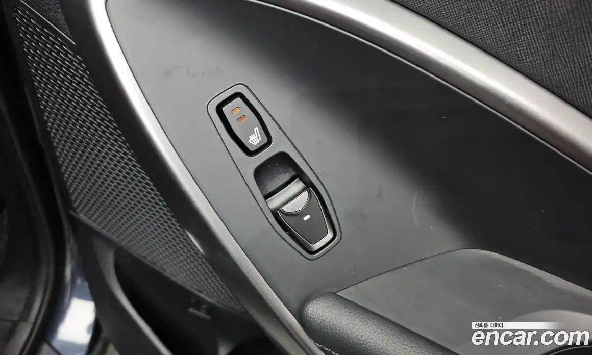 Hyundai Santa Fe 2018 2.0 Автомат в Москве № 305394, фото 16