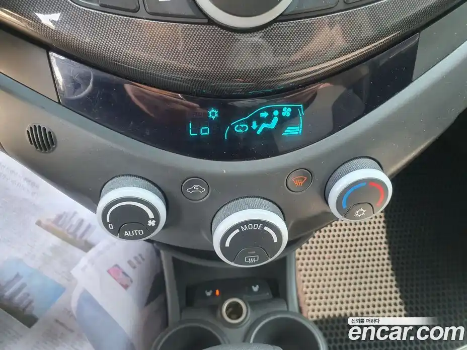 Chevrolet Spark 2012 1.0 Автомат в Москве № 314621, фото 13