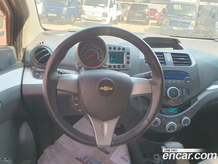 Chevrolet Spark 2012 1.0 Автомат в Москве № 314621, фото 18