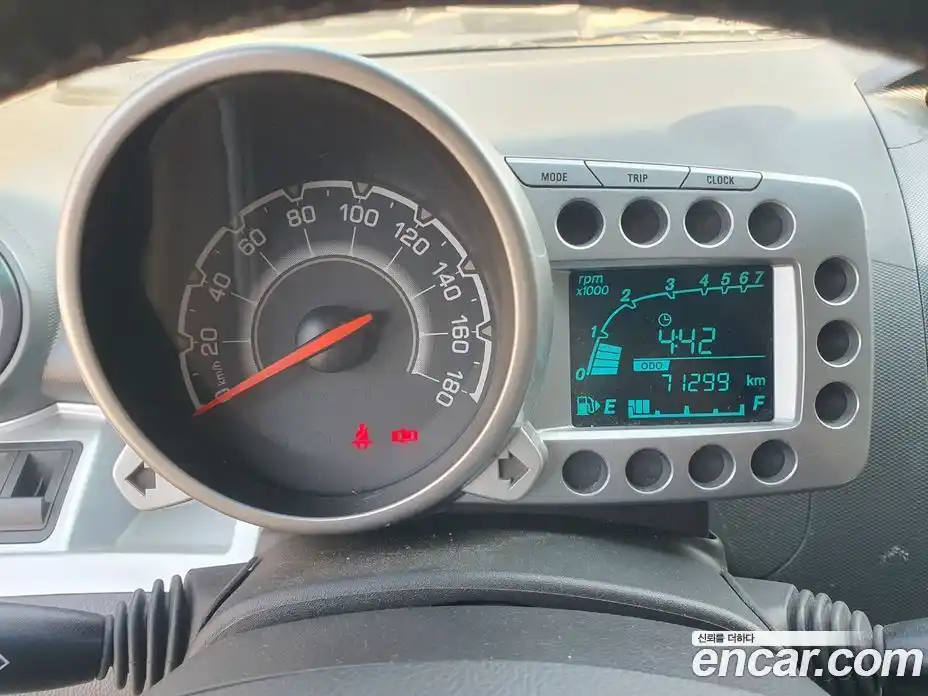 Chevrolet Spark 2012 1.0 Автомат в Москве № 314621, фото 8