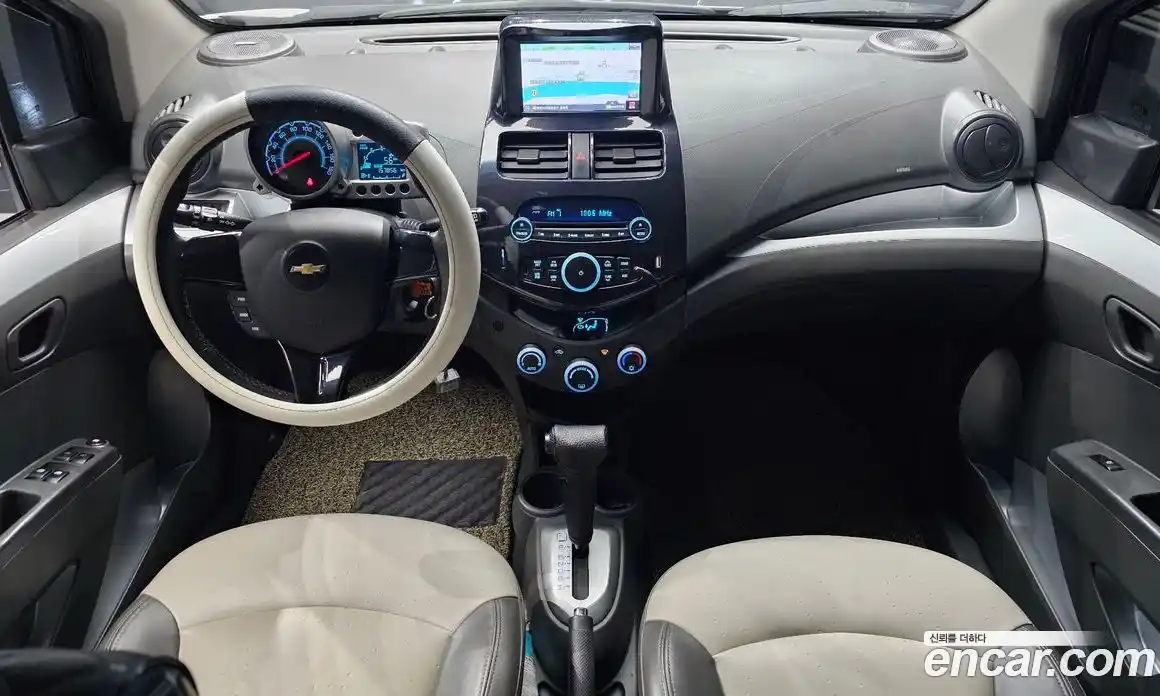 Chevrolet Spark 2012 1.0 Автомат в Москве № 315451, фото 16