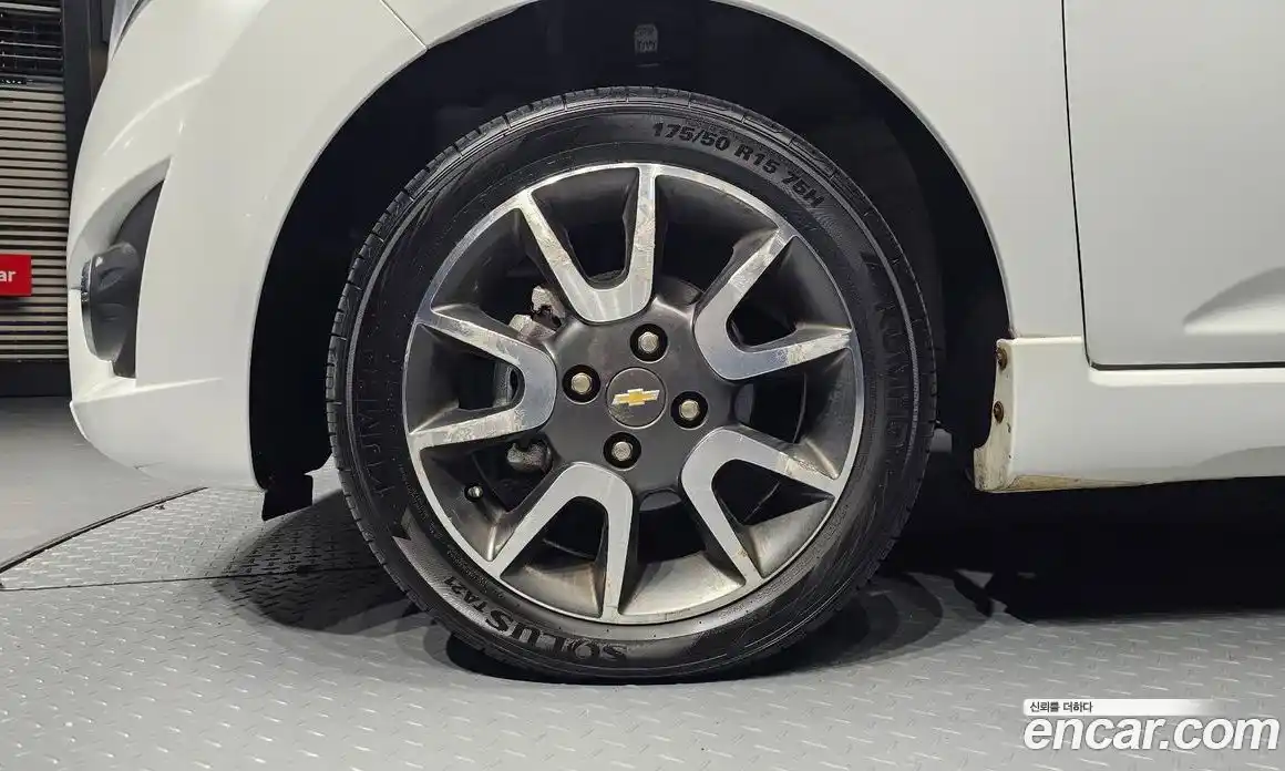 Chevrolet Spark 2012 1.0 Автомат в Москве № 315451, фото 9