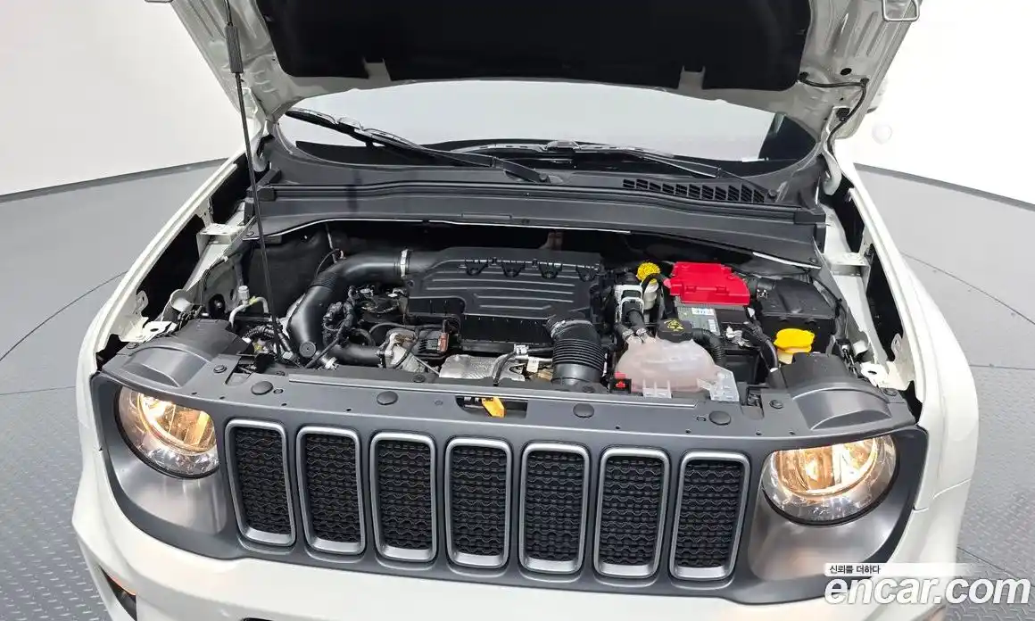 Jeep Renegade 2022 1.3 Автомат в Москве № 318173, фото 18